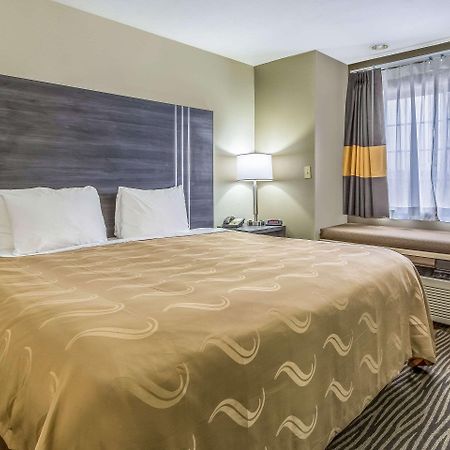 Quality Inn & Suites North Lima - Boardman Екстериор снимка