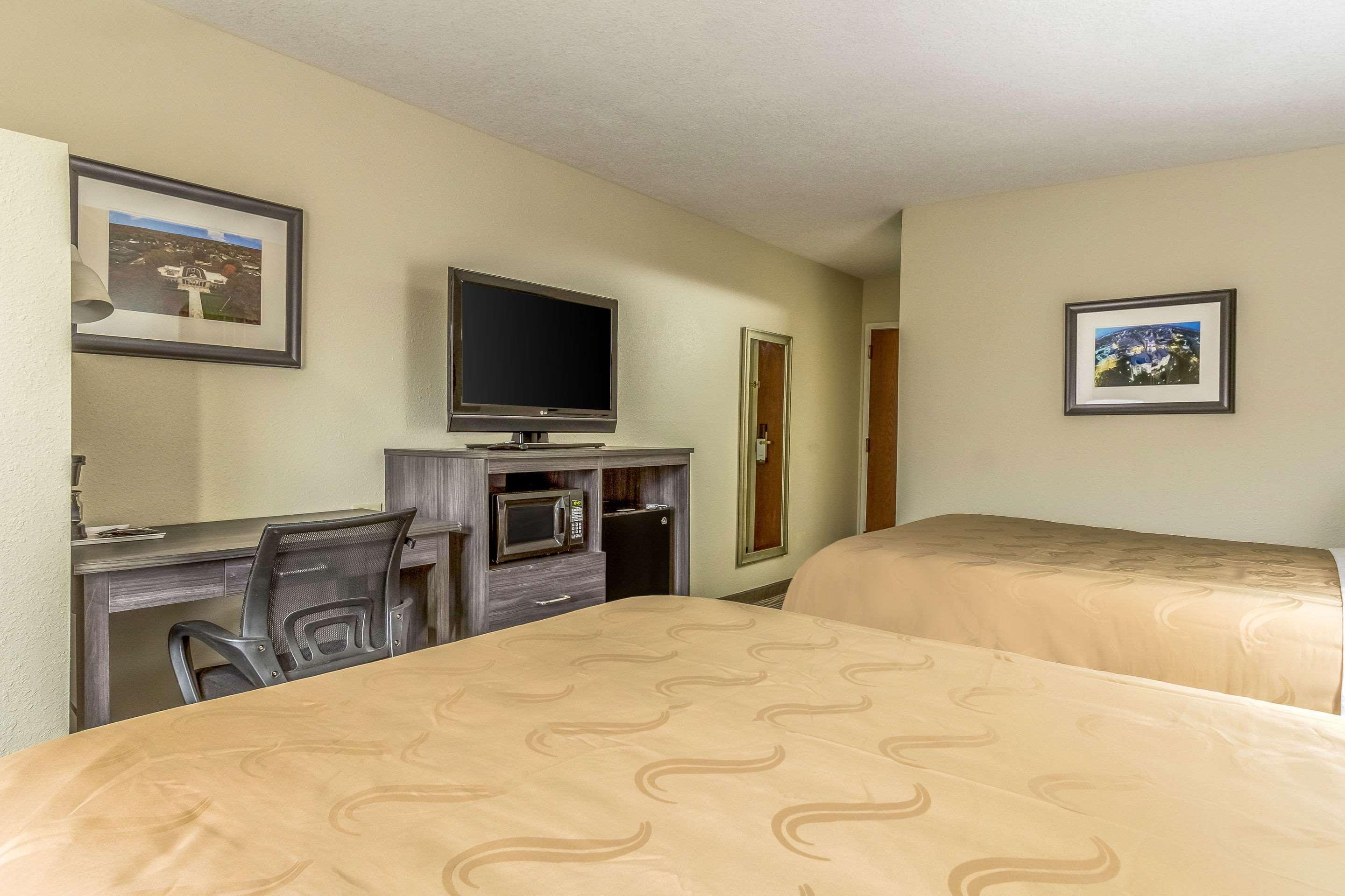 Quality Inn & Suites North Lima - Boardman Екстериор снимка