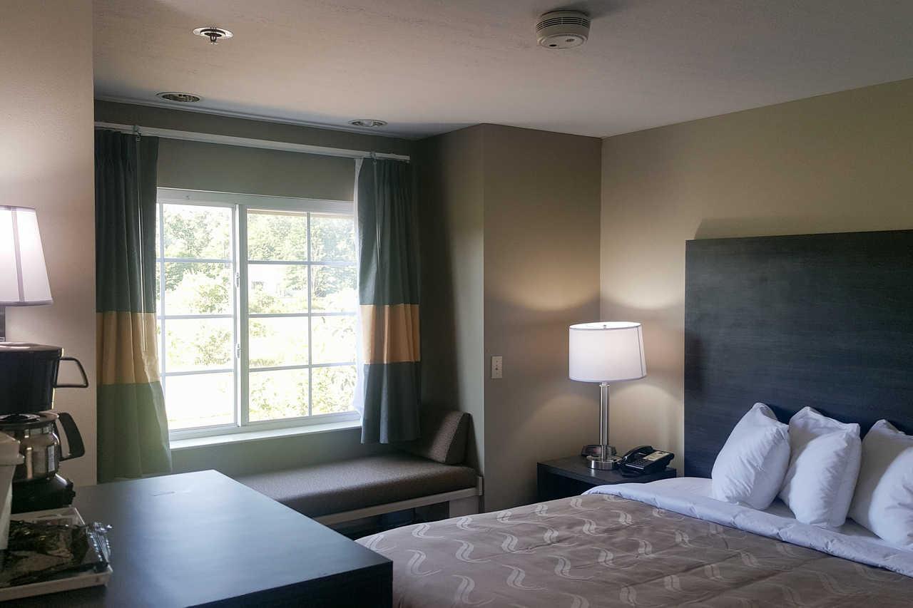 Quality Inn & Suites North Lima - Boardman Екстериор снимка