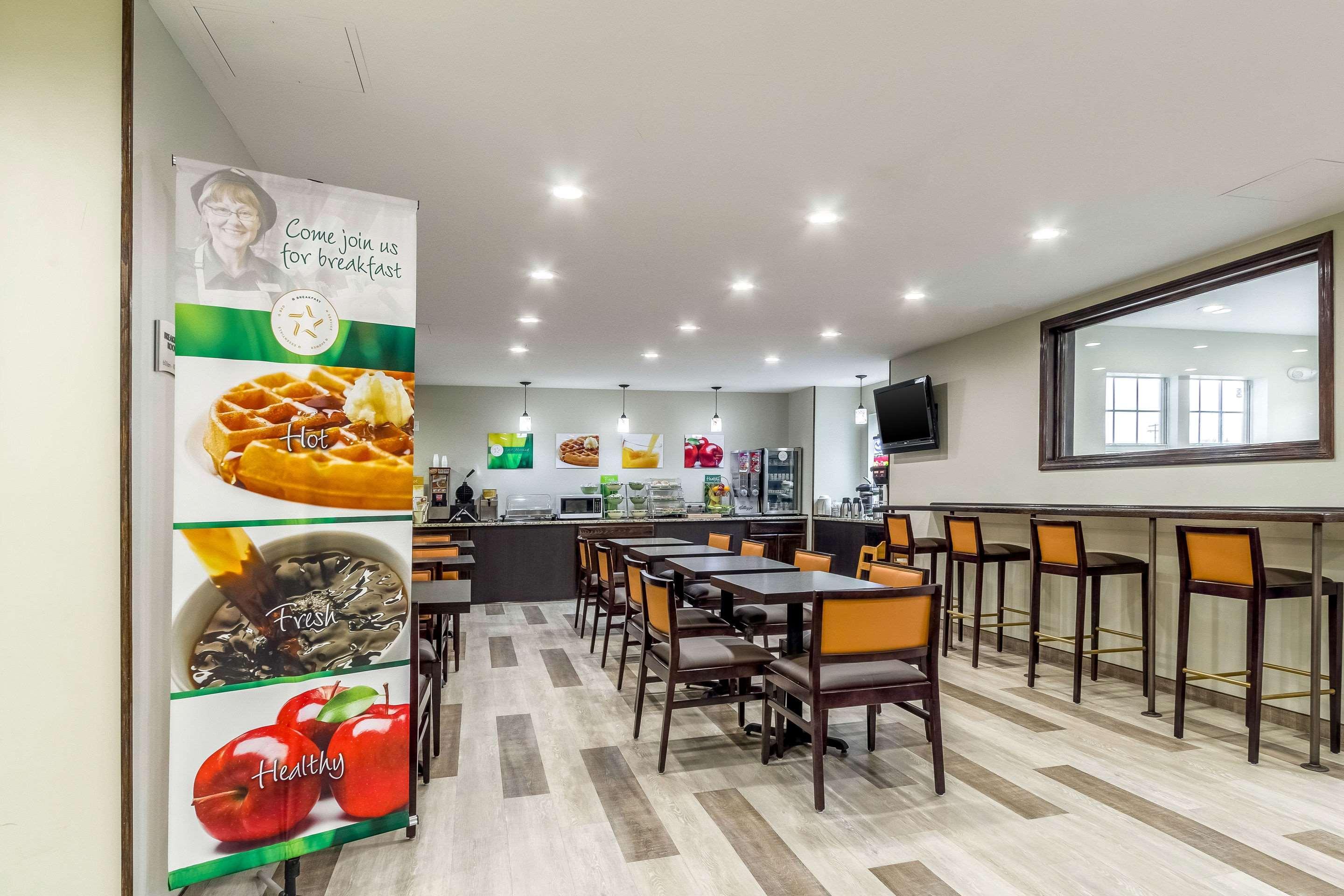 Quality Inn & Suites North Lima - Boardman Екстериор снимка
