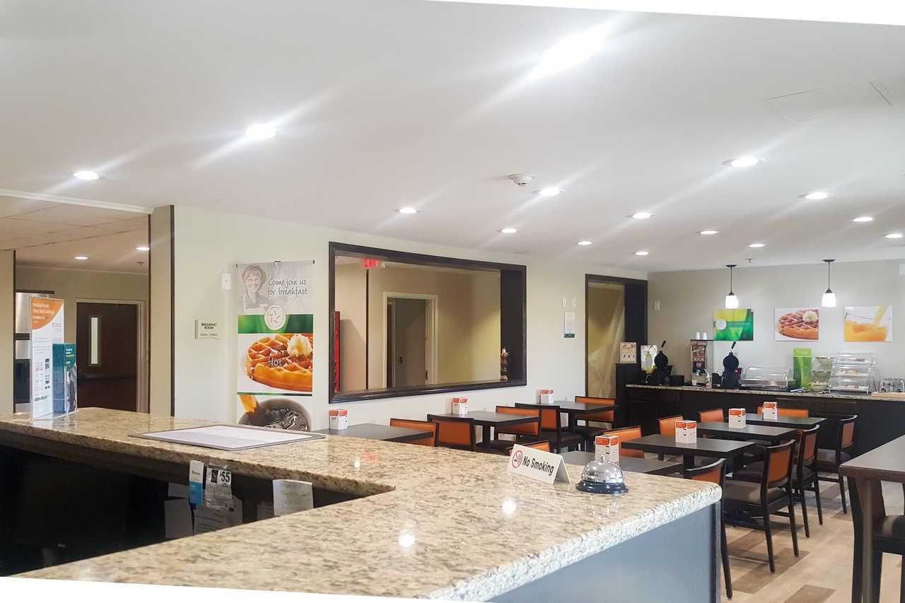 Quality Inn & Suites North Lima - Boardman Екстериор снимка