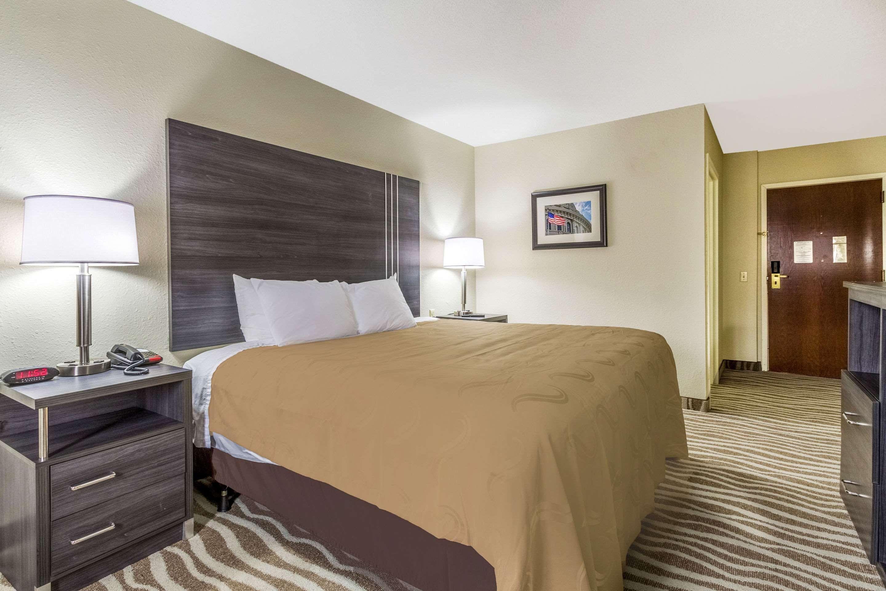 Quality Inn & Suites North Lima - Boardman Екстериор снимка