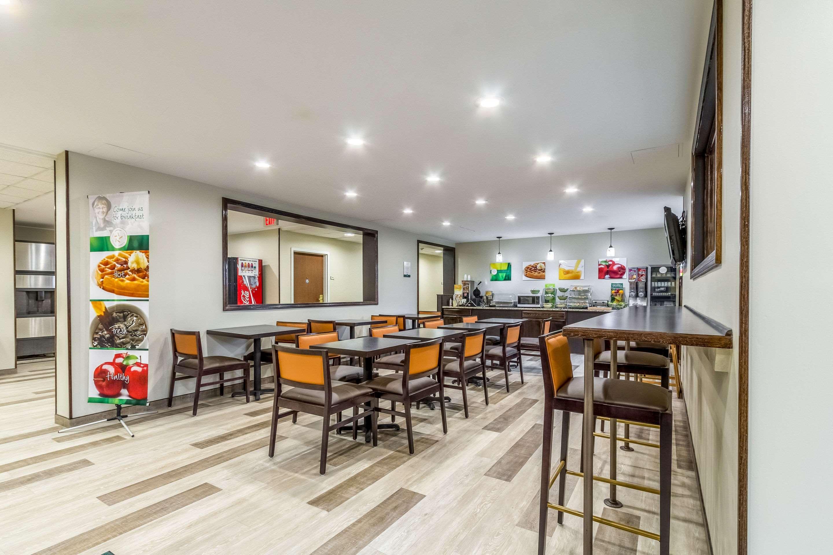 Quality Inn & Suites North Lima - Boardman Екстериор снимка